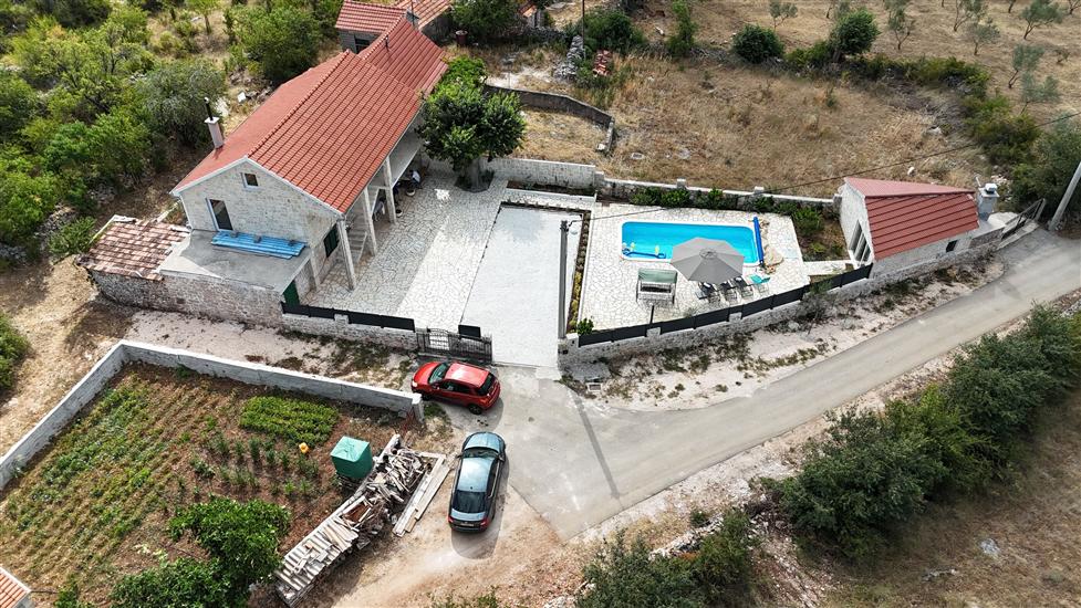 House Skarpini Dvori Peaceful Retreat