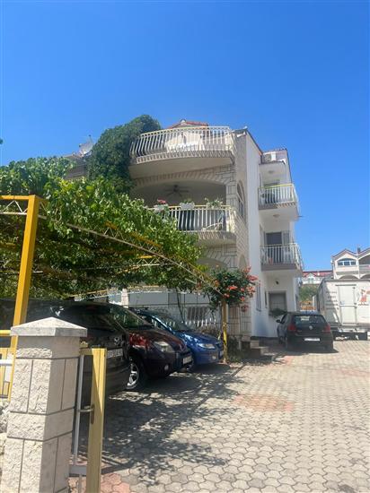 Apartments Nada