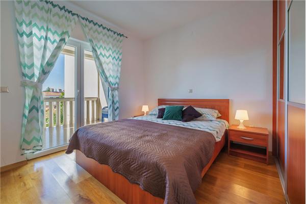 House A1, for 10 persons