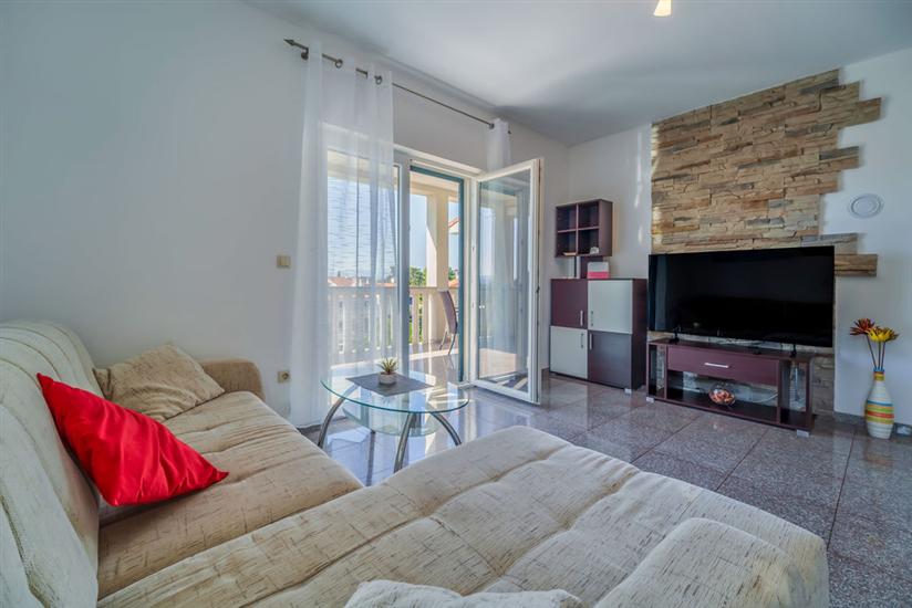 House A1, for 10 persons