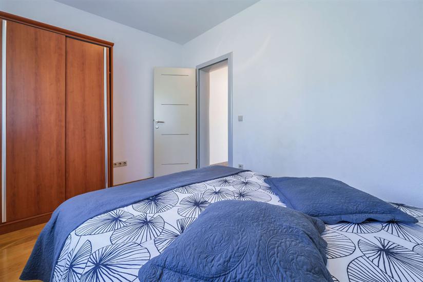 House A1, for 10 persons
