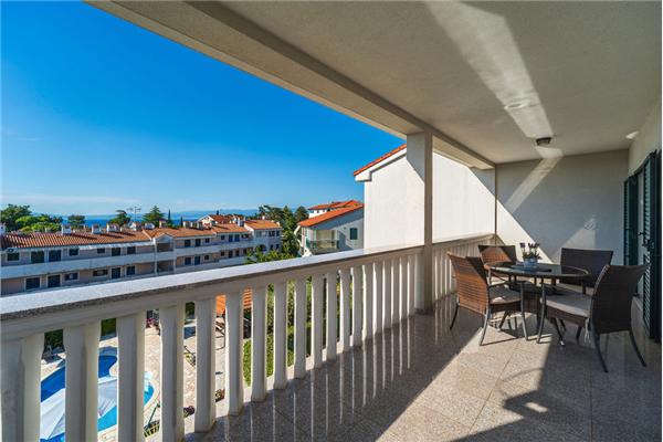 House A1, for 10 persons
