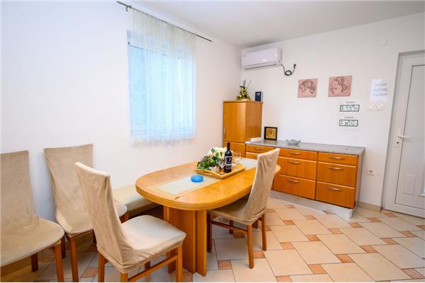 Apartman A1, na 6 osebe