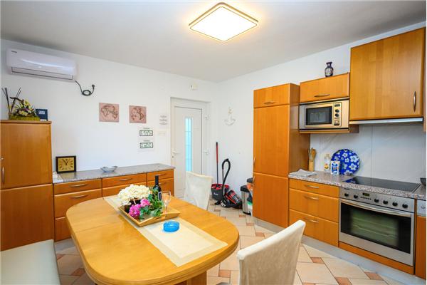 Apartman A1, na 6 osebe