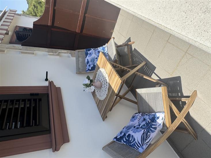 Apartment A2, for 3 persons