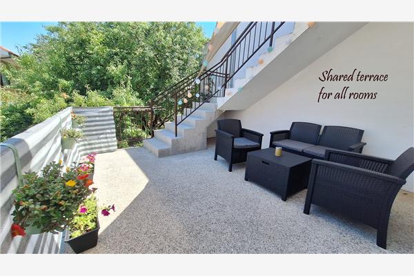 Room S2, for 2 persons