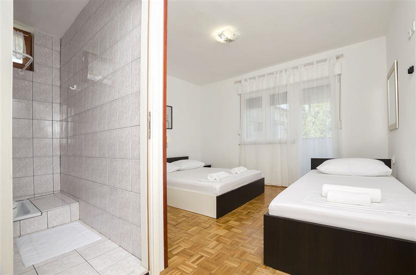 Apartment A2, for 3 persons