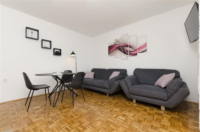 Apartment A2, for 3 persons