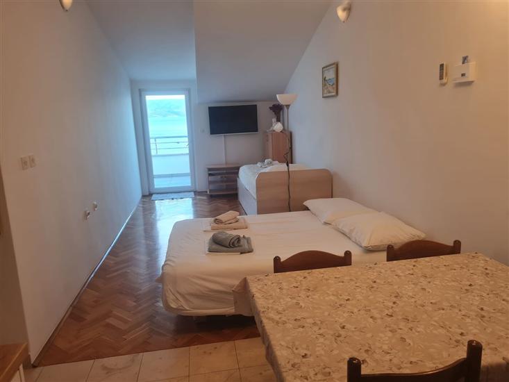 Apartment A2, for 4 persons