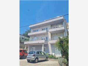 Beachfront accommodation Split and Trogir riviera,BookDamirFrom 200 €