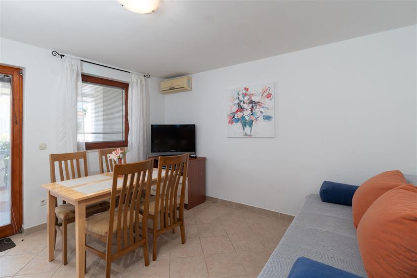 Apartment A2, for 4 persons