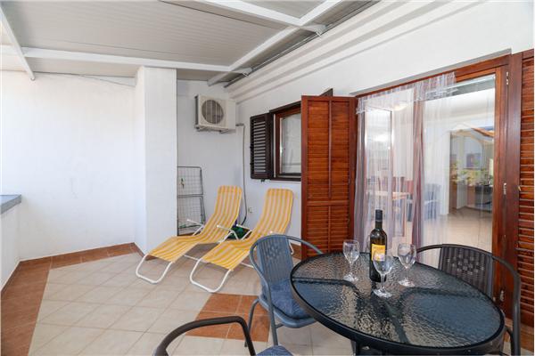 Apartment A2, for 4 persons
