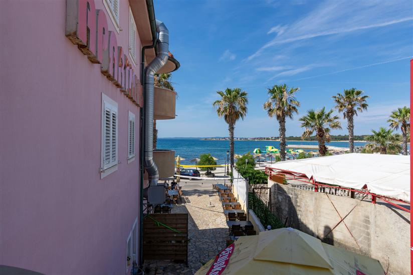 Apartment A11, for 4 persons