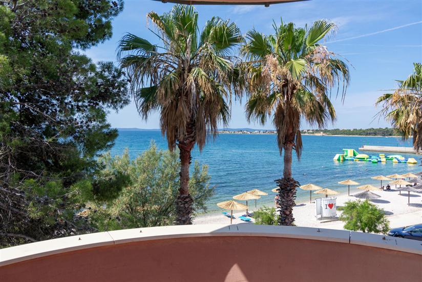 Apartment A16, for 6 persons