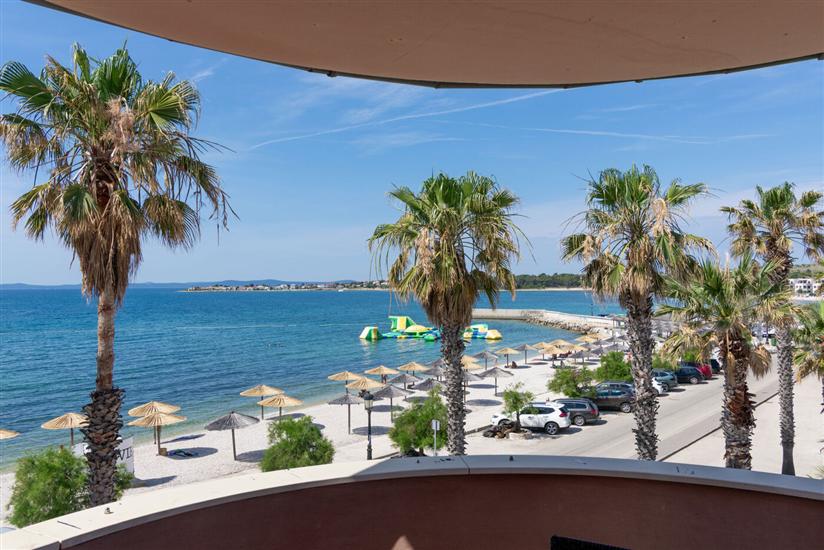 Apartment A17, for 6 persons