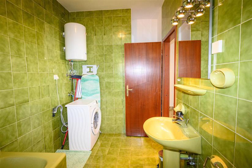 Apartment A1, for 6 persons