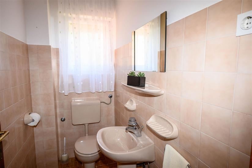 Apartment A1, for 6 persons