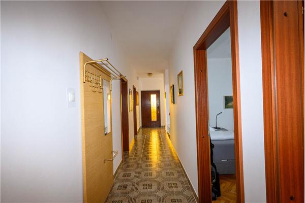 Apartment A1, for 6 persons