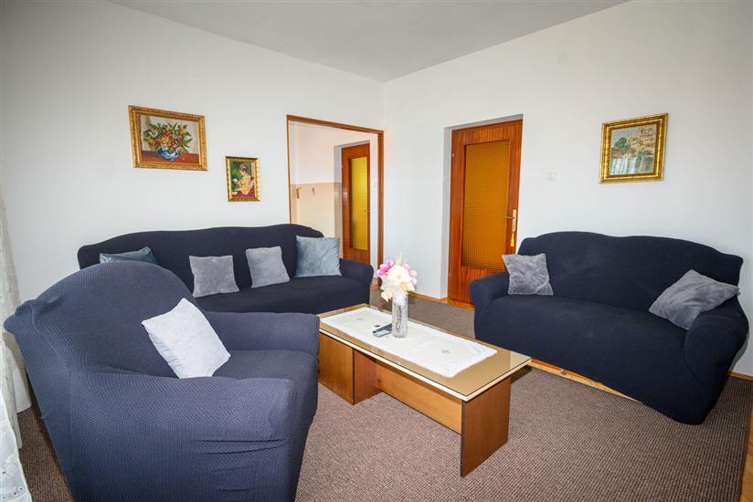 Apartment A1, for 6 persons