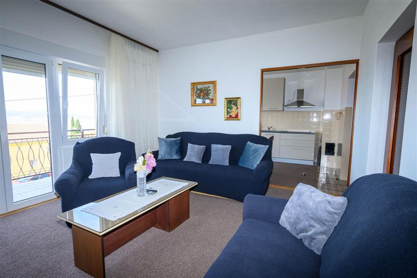 Apartment A1, for 6 persons