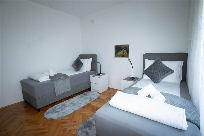 Apartment A1, for 6 persons