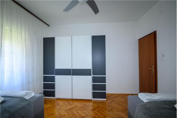Apartment A1, for 6 persons