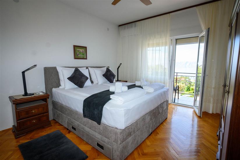 Apartment A1, for 6 persons