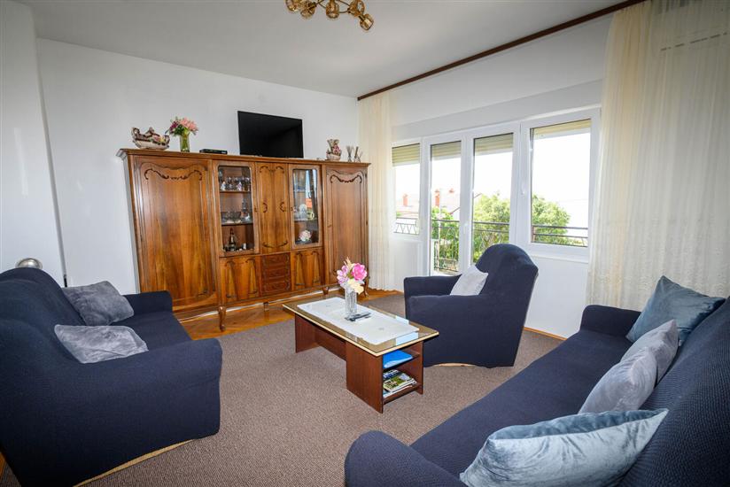 Apartment A1, for 6 persons