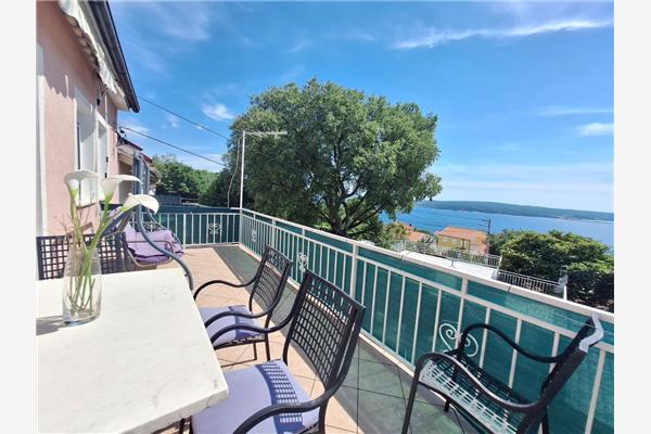 Apartment A1, for 5 persons