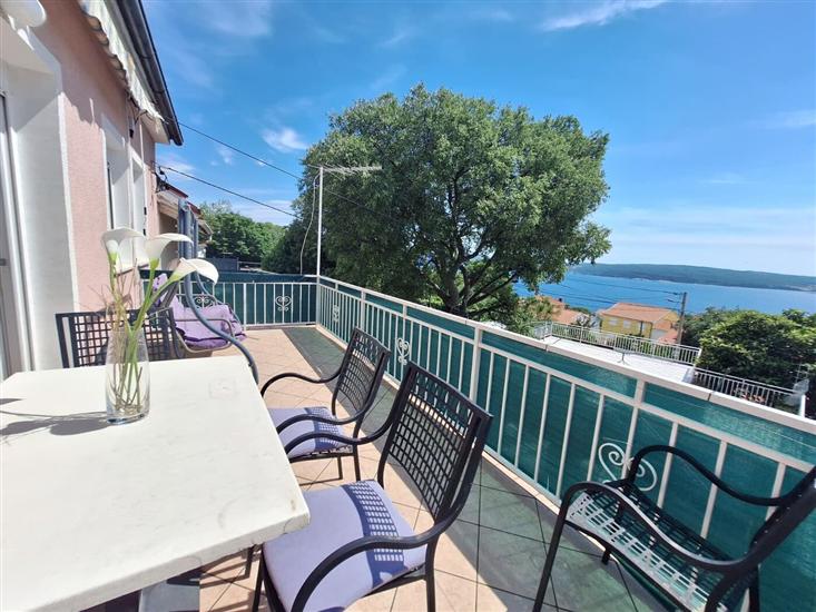 Apartment A1, for 5 persons