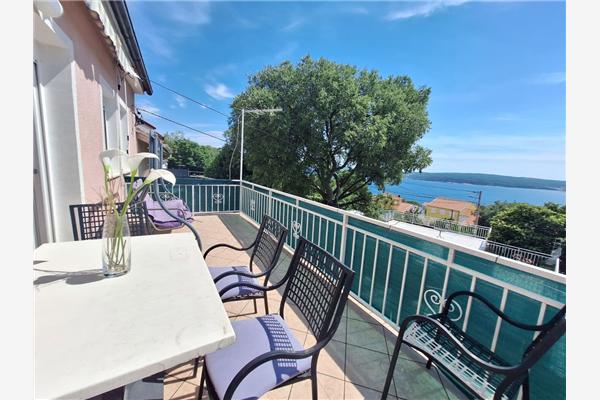 Apartment A1, for 5 persons