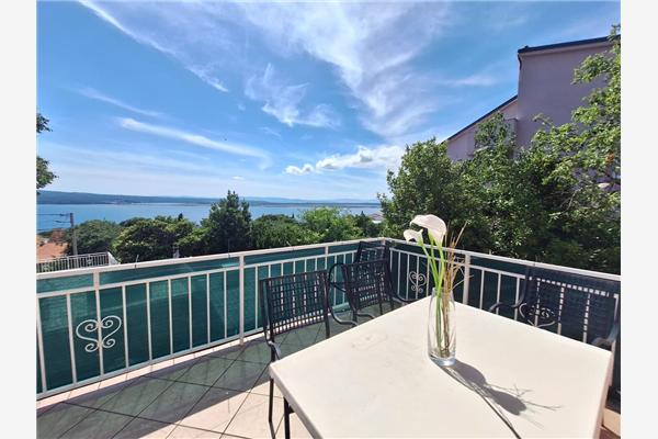 Apartment A1, for 5 persons