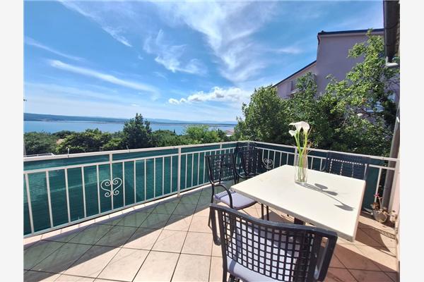 Apartment A1, for 5 persons