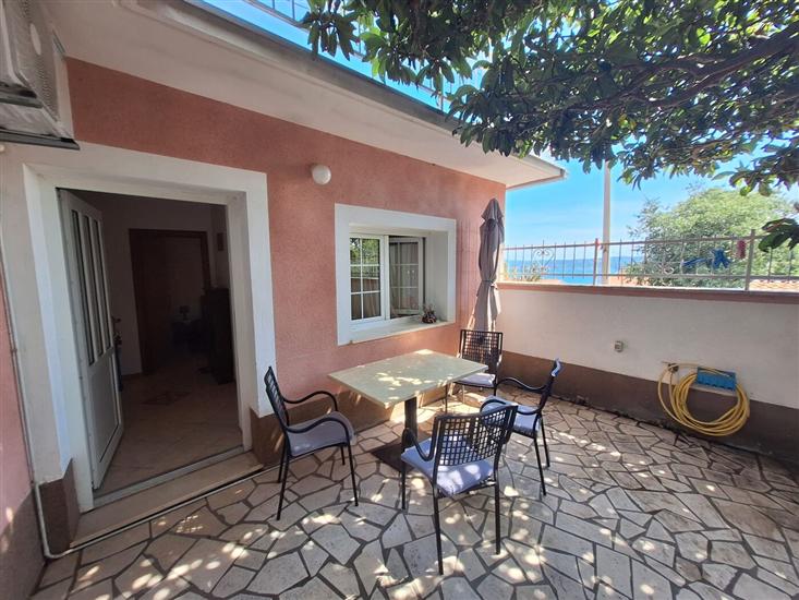 Apartment A2, for 3 persons