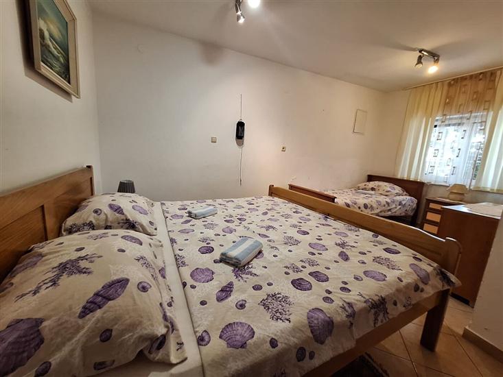 Apartment A2, for 3 persons