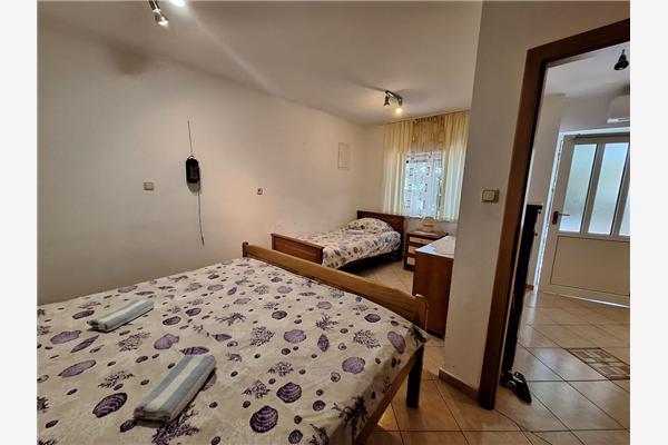 Apartment A2, for 3 persons