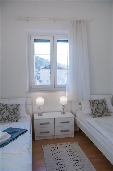 Room S205, for 2 persons