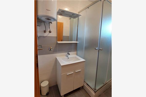 Apartment A2, for 5 persons