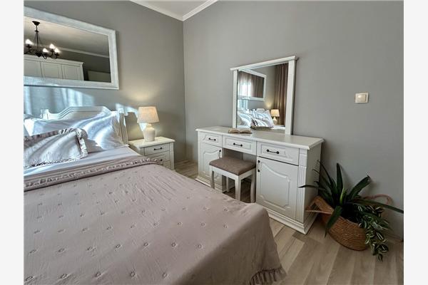 House K1, for 8 persons