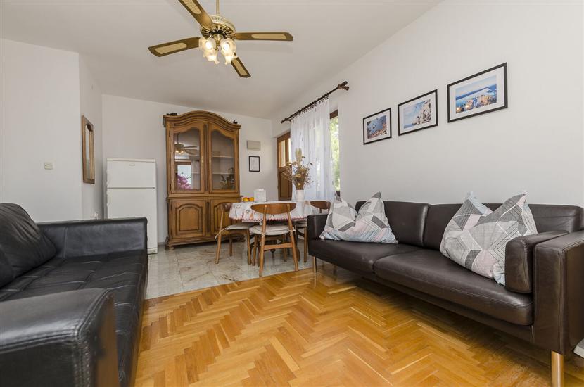 Apartment A2, for 4 persons