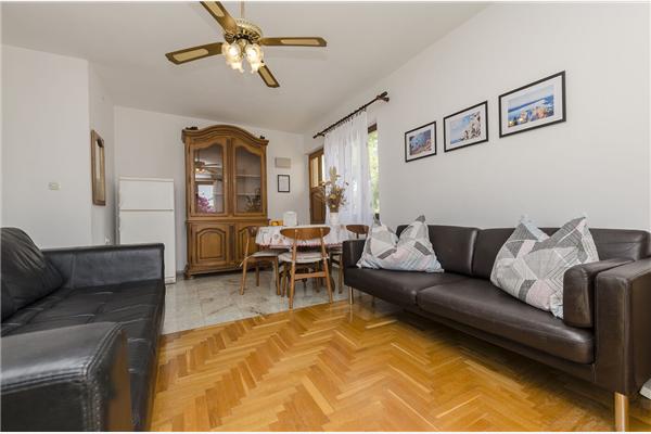 Apartment A2, for 4 persons