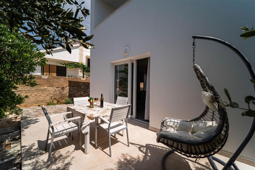 Apartment A2, for 3 persons
