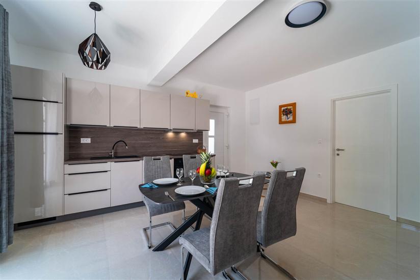 Apartment A2, for 3 persons