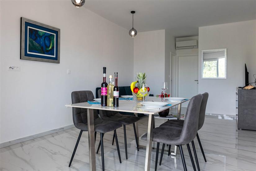 Apartment A1, for 3 persons