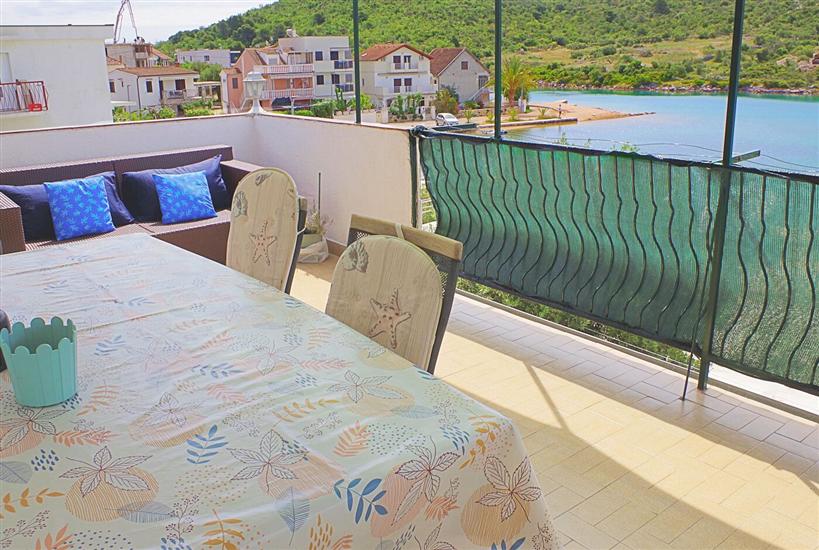 Apartment A4, for 6 persons