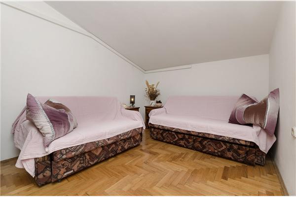 Apartment A4, for 4 persons