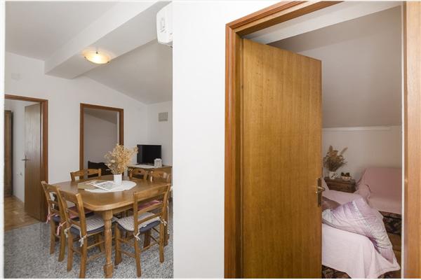 Apartment A4, for 4 persons