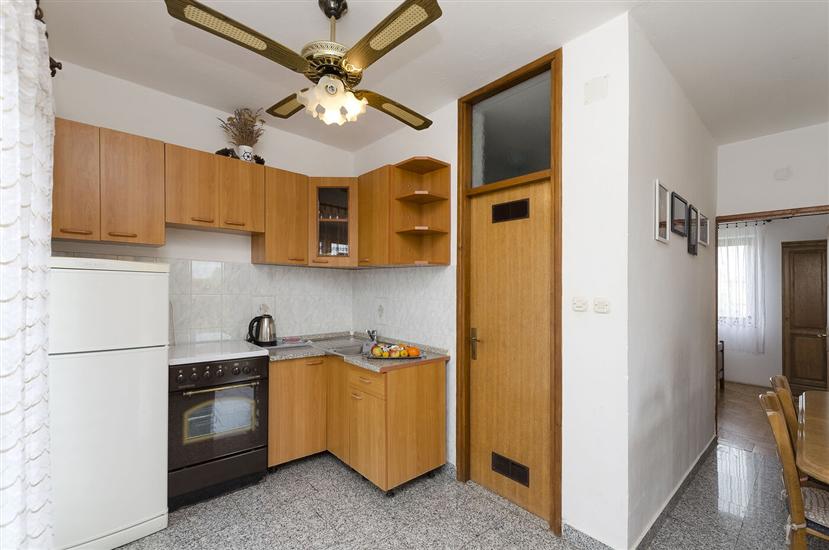 Apartment A4, for 4 persons