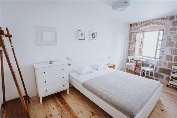 Room S2, for 2 persons