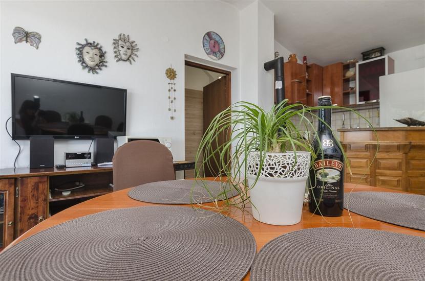Apartment A3, for 5 persons
